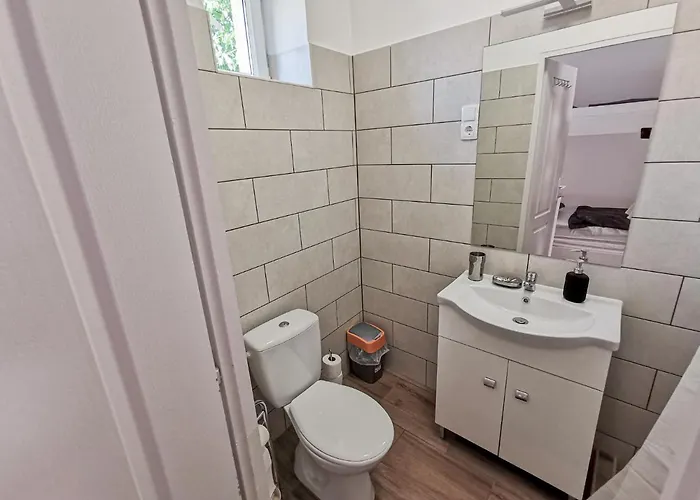 Greenfield Hostel Kisoroszi